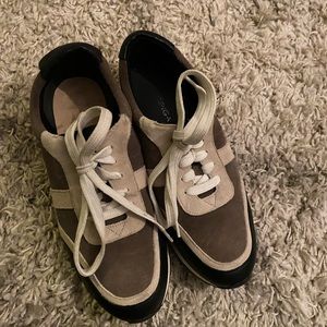 Women color block sneakers Via Spiga size 9.5 women. Beige and black